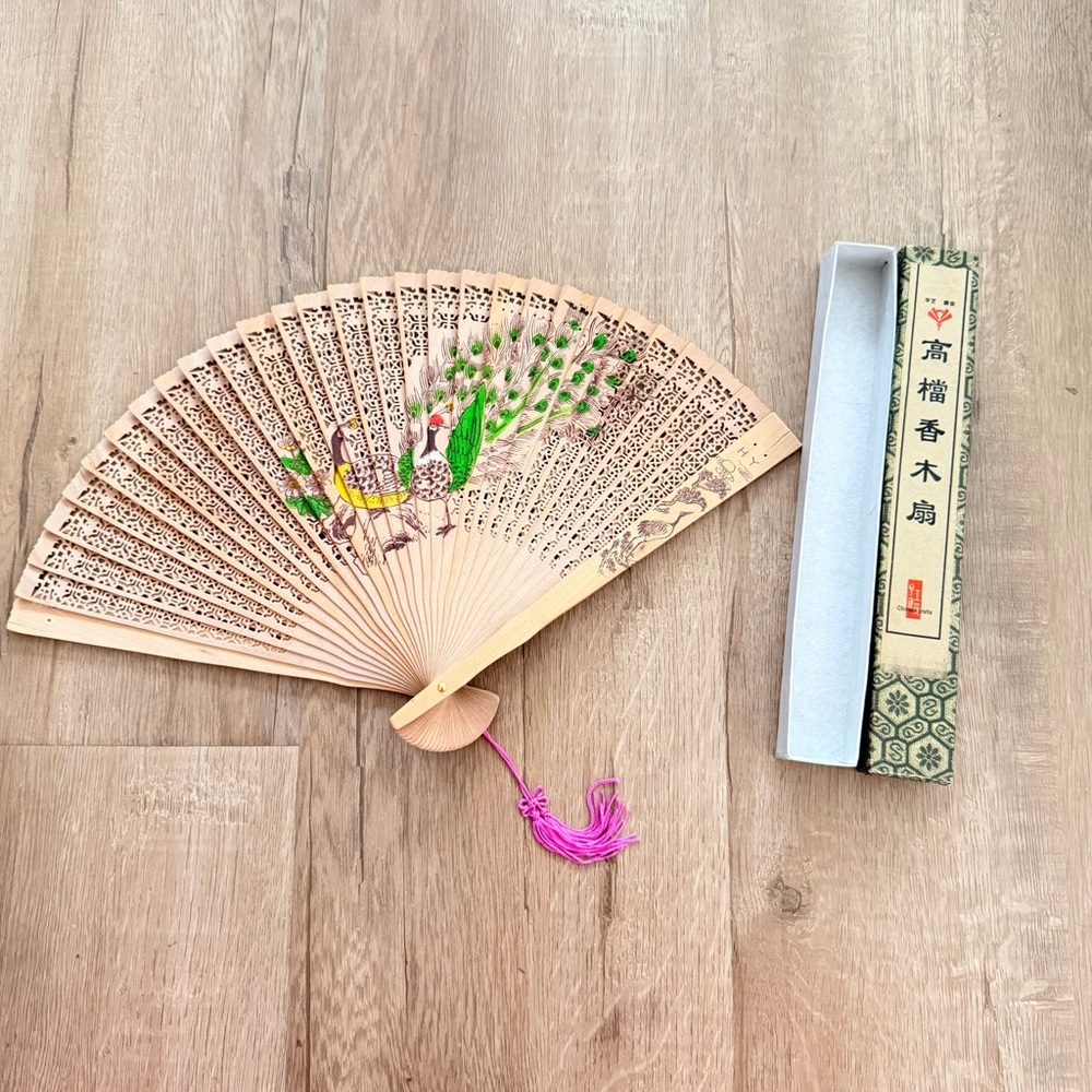 Vtg 1980s Chinese‎ Sandalwood Hand Fan Hand Paint Peacocks Original Fabric Box